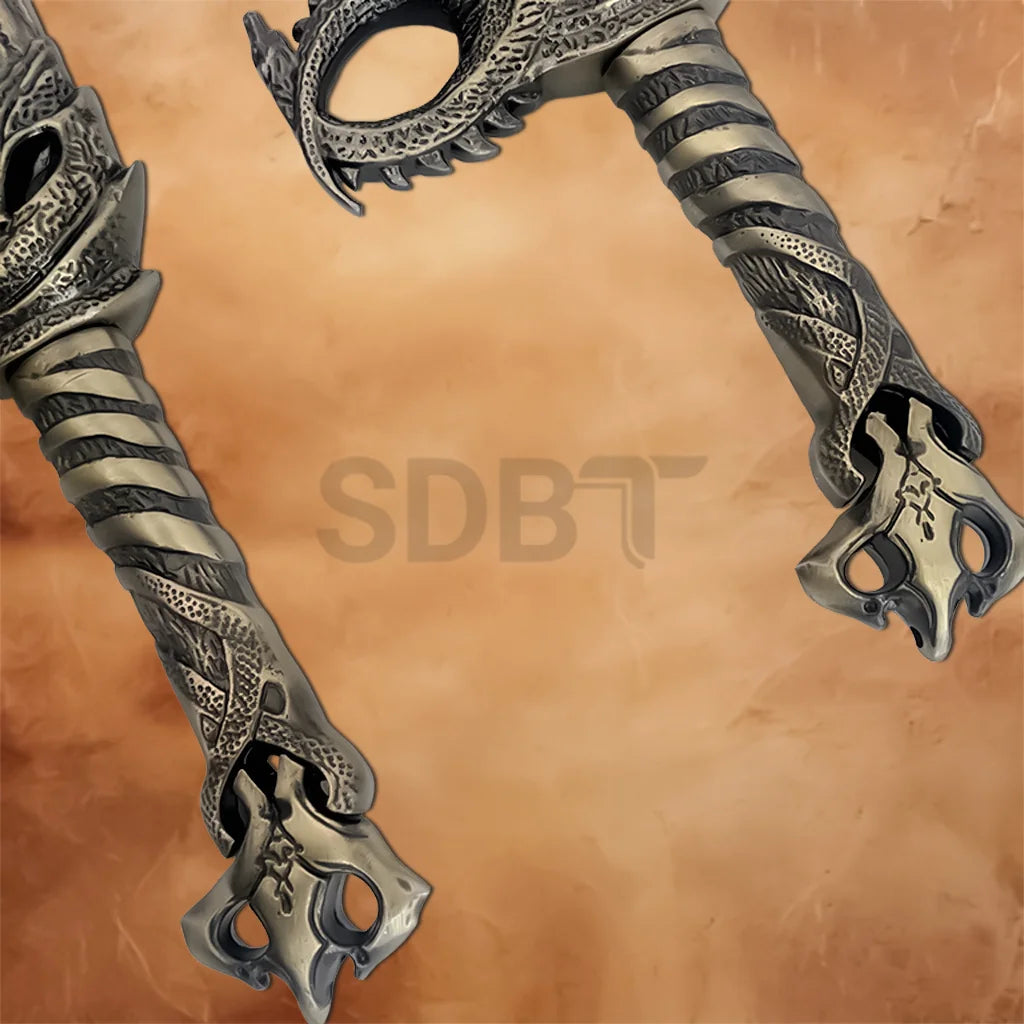 Detailed view of the Kratos Blades of Chaos replica grip and pommel with textured handle and ornate dragon-inspired craftsmanship.