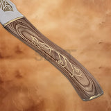 Close-up of the Legolas Fighting Dagger handle showcasing the wood-grain finish, elegant Elven engravings, and premium craftsmanship inspired by The Lord of the Rings.