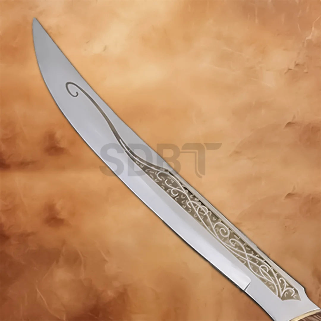 Detailed close-up of the Legolas Fighting Dagger blade featuring intricate Elven engravings and polished stainless steel inspired by The Lord of the Rings.